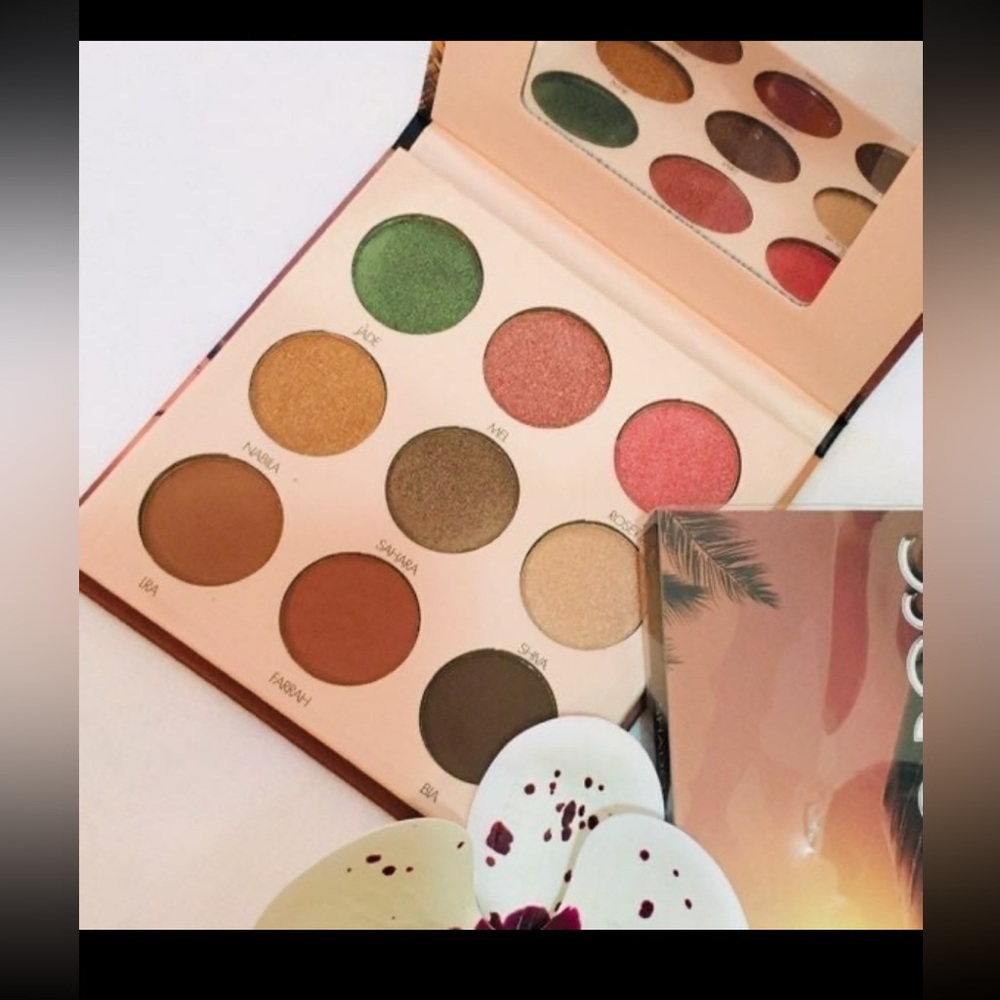 Makeup: eyeshadow palette